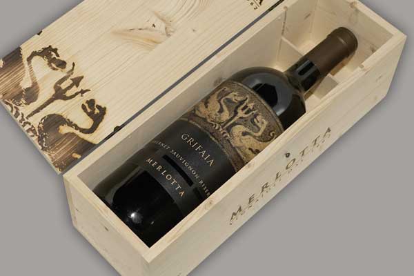 magnum-grifaia-rosso